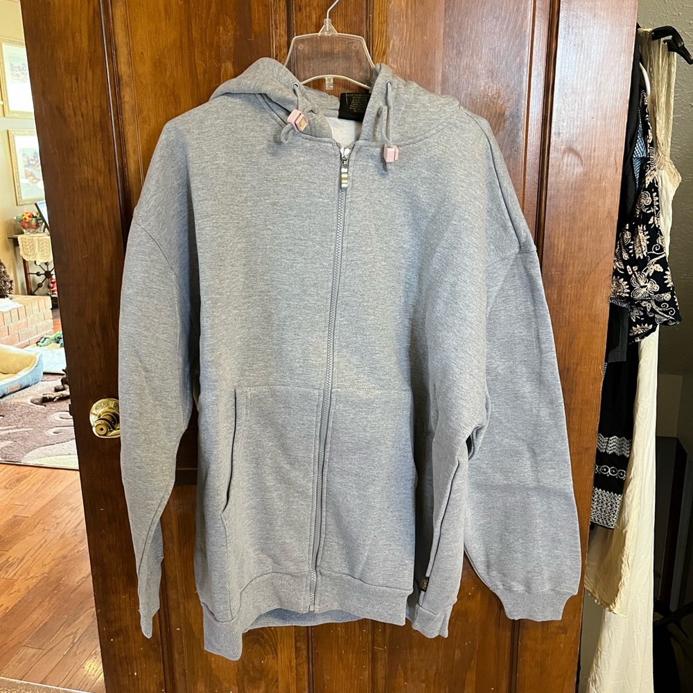 Men’s unused Baru sports zip up Hoodie heather gray size 2XL. Pockets